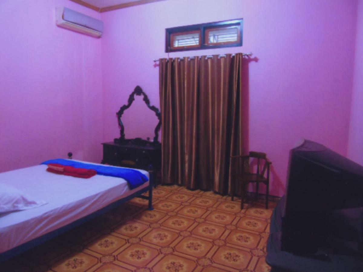 Aini Home Stay Ternate Luaran gambar